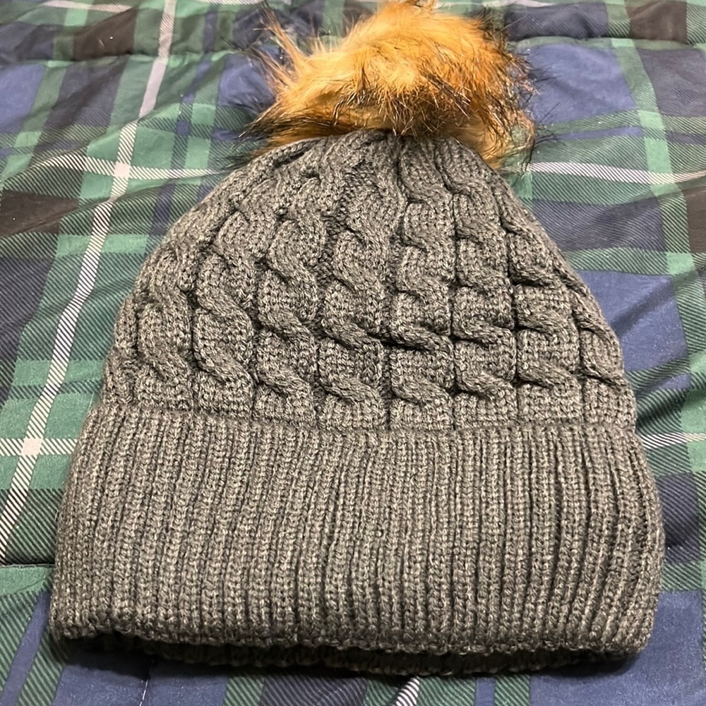 New gray beanie with pompon and lined with  faux fur